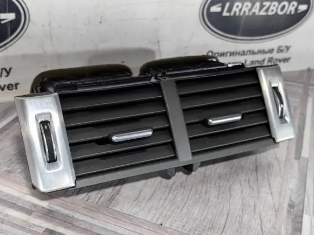 Дефлектор воздушный центр  Range Rover Evoque L538