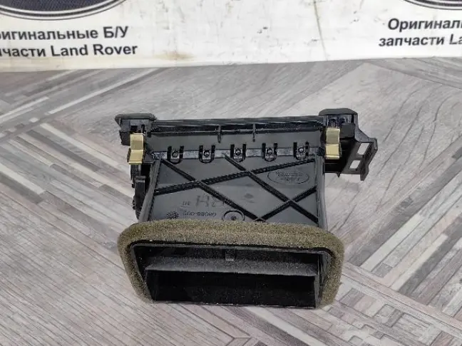 Дефлектор правый Range Rover Evoque 1 L538