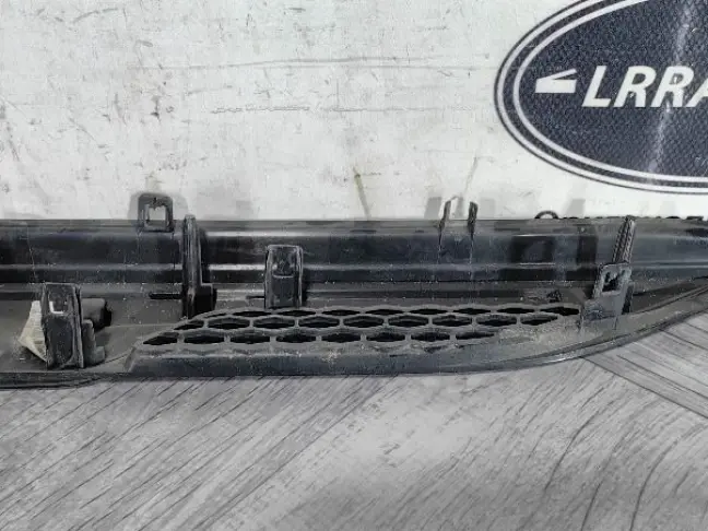 Решетка в крыло левая Range Rover Evoque 1 L538