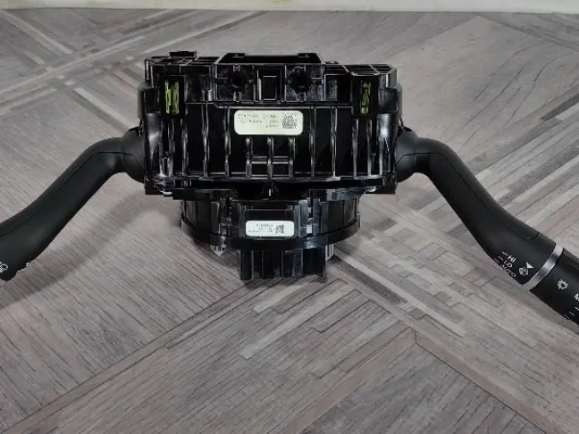 Подрулевой шлейф с обогревом руля Evoque 2 L551