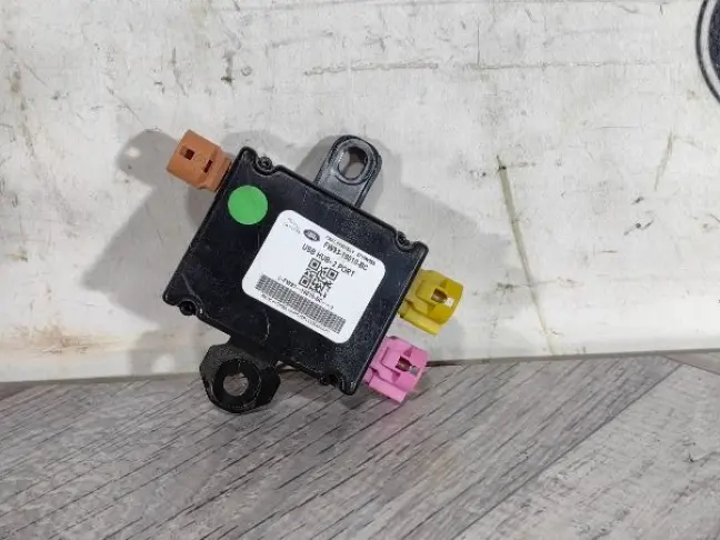 Блок управления USB Range Rover Evoque L538