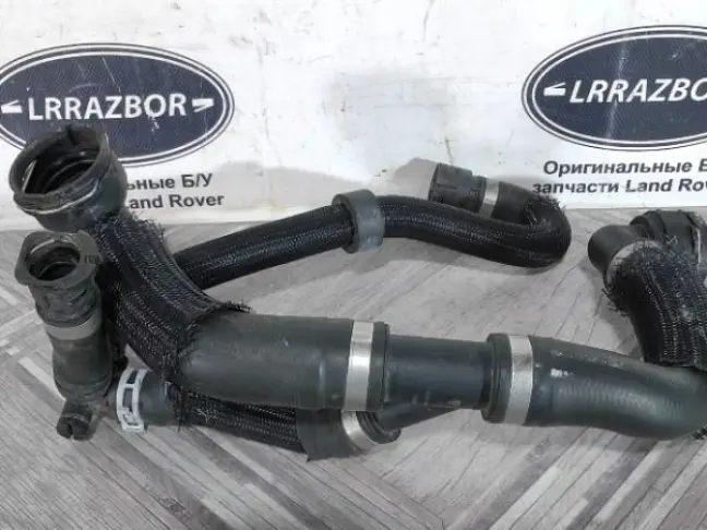 Патрубок системы охлаждения Land Rover Evoque L551