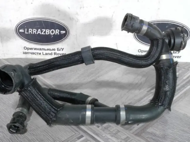 Патрубок системы охлаждения Land Rover Evoque L551