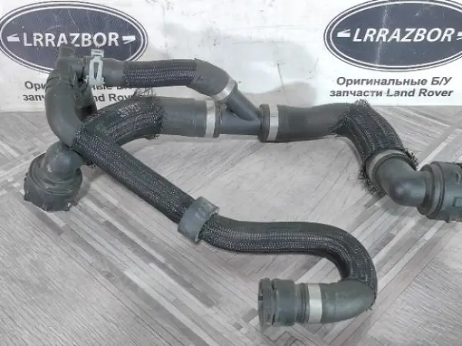 Патрубок системы охлаждения Land Rover Evoque L551
