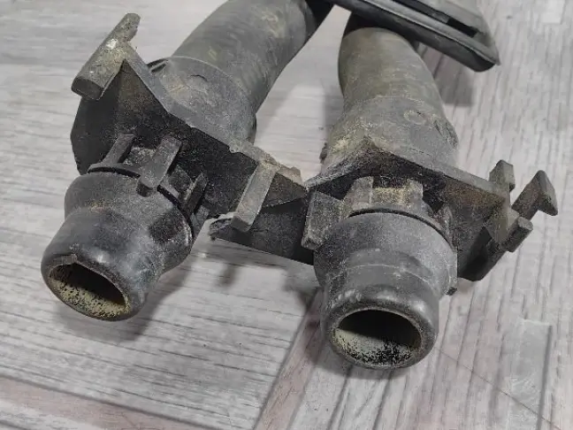 Патрубок охлаждения Range Rover Evoque L538 2.0D