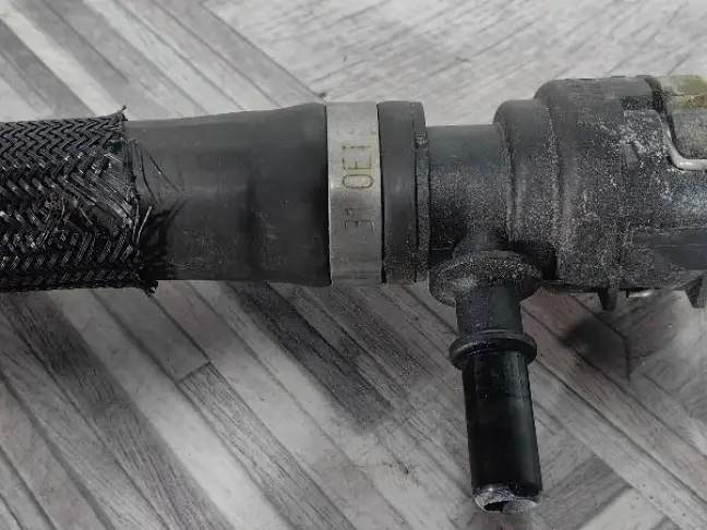 Патрубок охлаждения Range Rover Evoque L538 2.0D