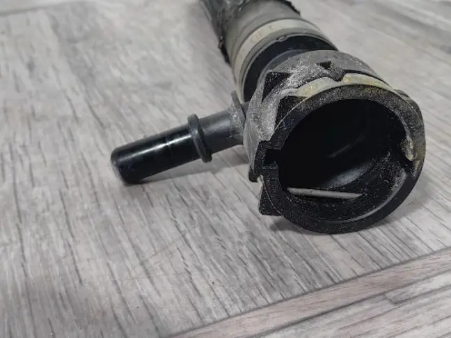 Патрубок охлаждения Range Rover Evoque L538 2.0D