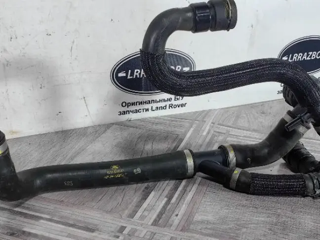 Патрубок охлаждения Range Rover Evoque L538 2.0D