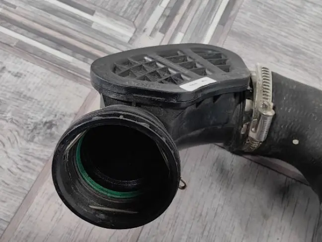 Патрубок интеркулера Land Rover Evoque L551 2.0