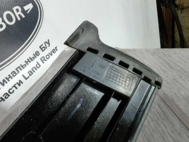 Молдинг крыши правый Range Rover 4 L405