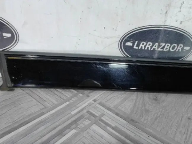 Молдинг крыши левый Range Rover 4 L405