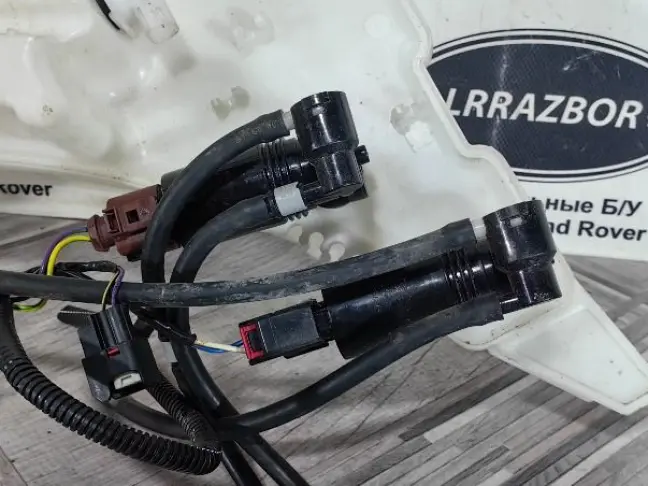 Бачок омывателя в сборе Land Rover Evoque 2 L551