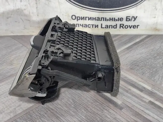 Дефлектор воздуховода пассажир Land Rover Evoque 2