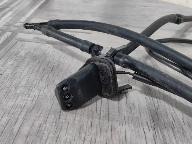 Форсунки омывателя стекла Land Rover Evoque 2 L551