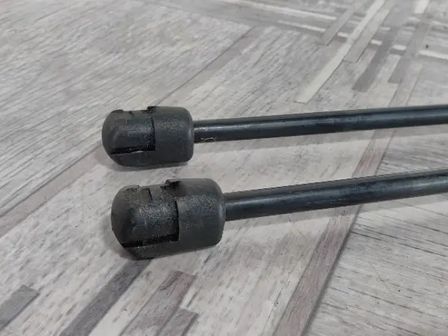 Амортизаторы капота Land Rover Evoque 2 L551