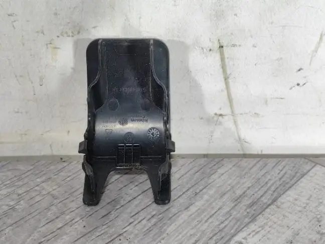 Заглушка ISOFIX Range Rover Evoque L538