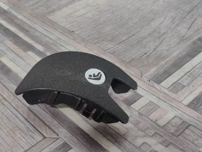 Заглушка ISOFIX Range Rover Evoque L538