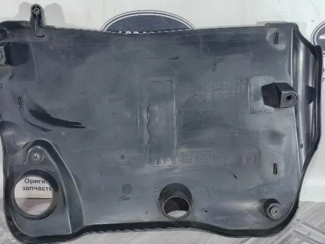 Крышка двигателя Range Rover Evoque 2 L538