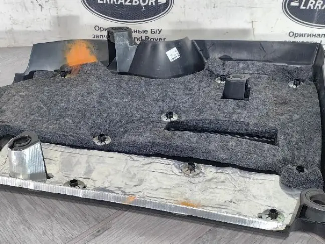 Крышка двигателя  Range Rover Evoque 2 L551