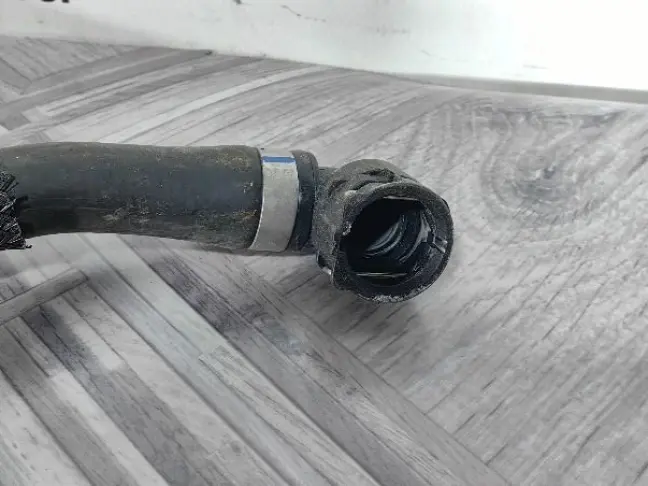 Патрубок охлаждения Range Rover Evoque 2 L551