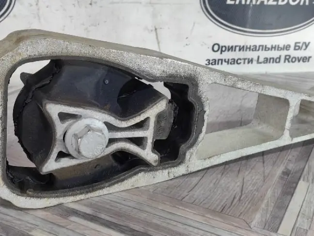 Подушка двигателя верхняя Land Rover Evoque 2 L551