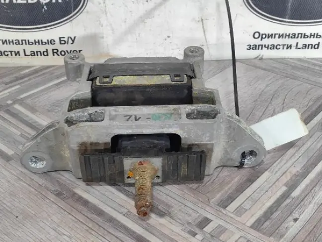 Подушка ДВС правая Land Rover Evoque L551