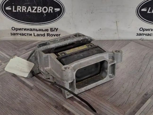 Подушка ДВС правая Land Rover Evoque L551