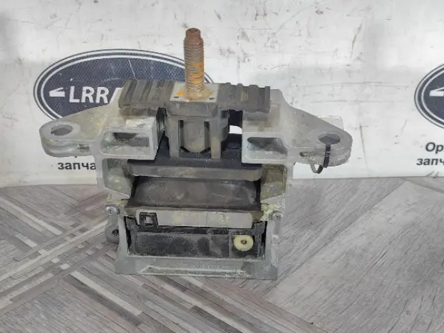 Подушка ДВС правая Land Rover Evoque L551