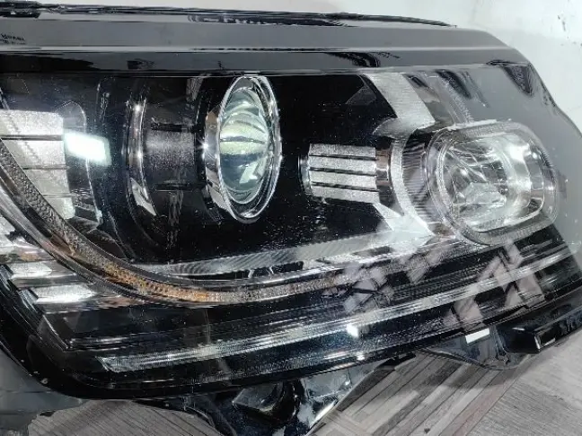 Фара правая Range Rover 4 L405
