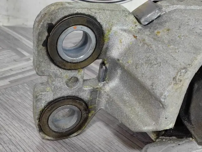 Подушка ДВС левая Land Rover Evoque 2.0 дизель