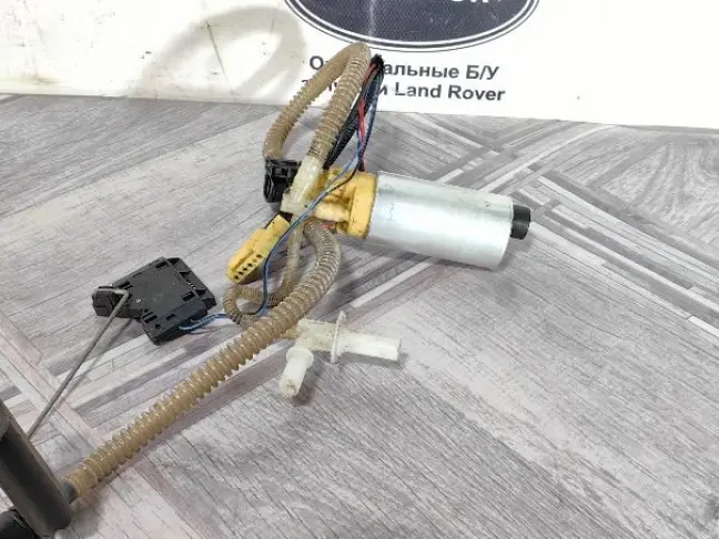 Насос топливный Volvo V60 дизель