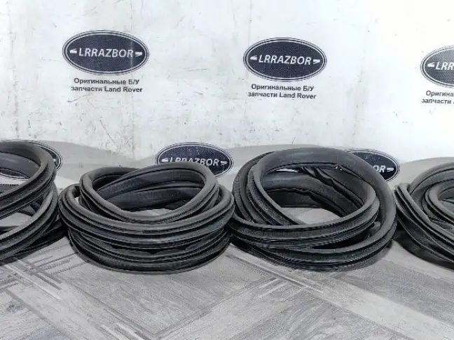 Уплотнители на все двери Land Rover Discovery l462