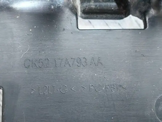 Кронштейн переднего бампера Range Rover 4 L405