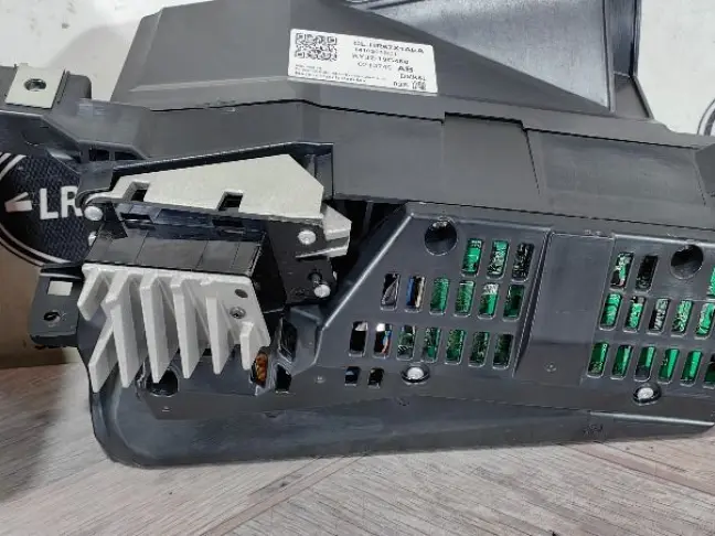 Проекция правый руль Land Rover Discovery 5 L462