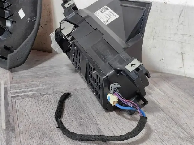 Проекция правый руль Land Rover Discovery 5 L462