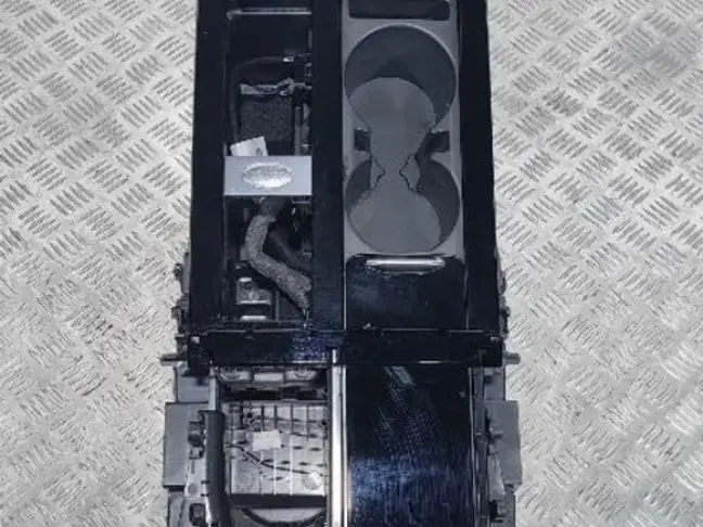 Каркас консоли Land Rover Discovery 5 L462