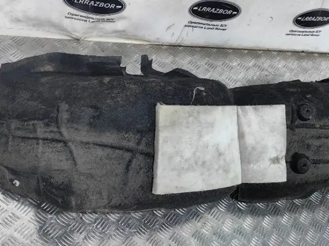 Подкрылок задний правый Land Rover Discovery L462