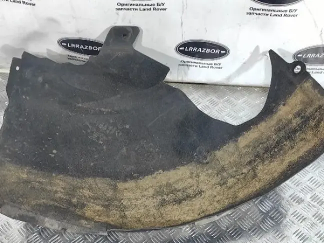 Подкрылок левый перед Land Rover Discovery 5 L462