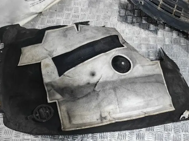 Подкрылок правый передний Range Rover Sport 2 L494