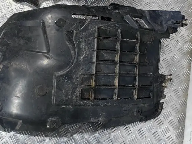 Подкрылок правый передний Range Rover Sport 2 L494