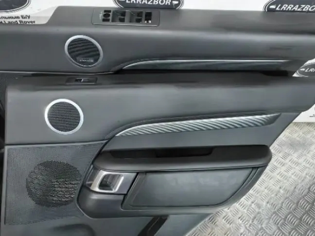 Дверные карты Land Rover Discovery 5 L462