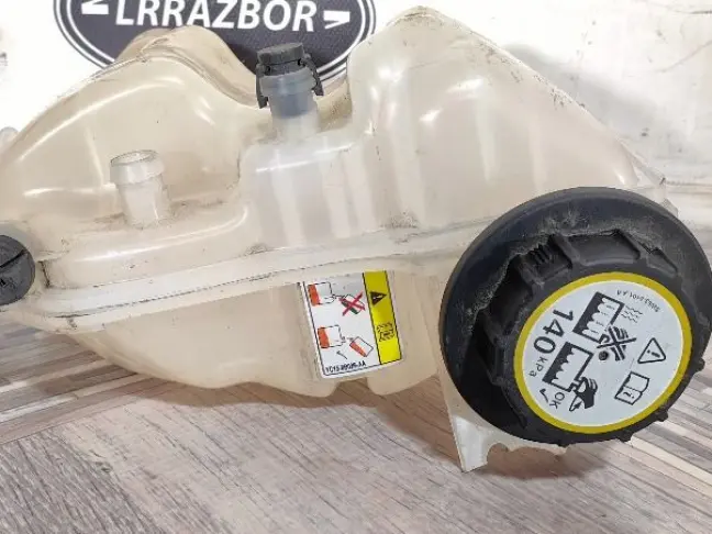 Бачок расширительный Land Rover Discovery 5 L462