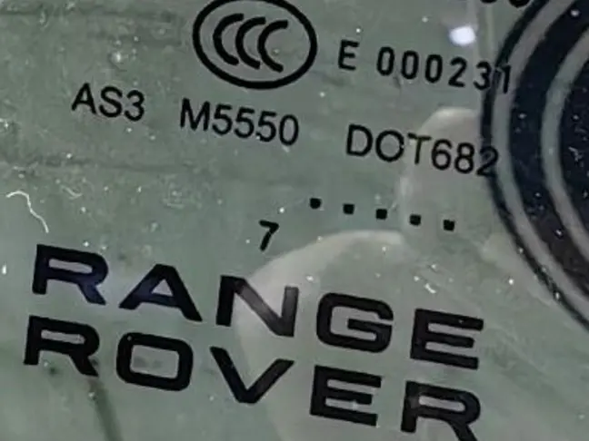 Стекло двери задней левой Range Rover Sport L494