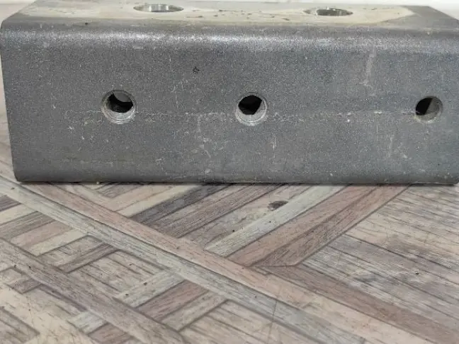 Кронштейн бампера Land Rover Discovery 5 L462