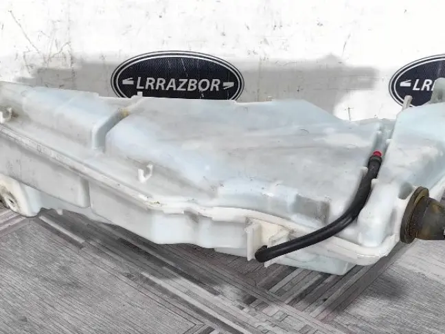 Бачок омывателя Range Rover Sport 2 L494
