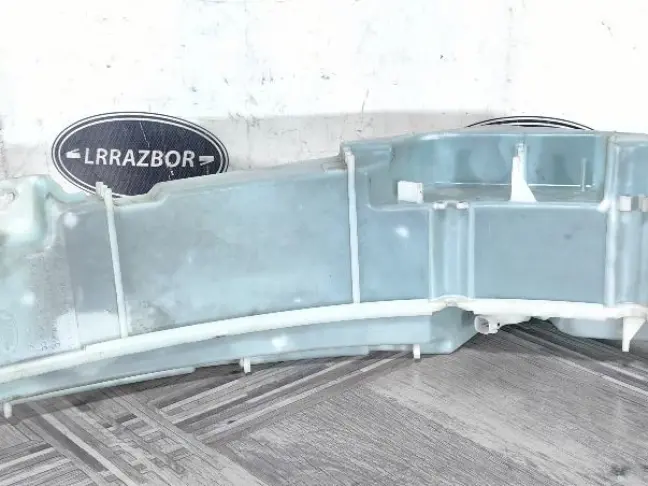 Бачок омывателя Range Rover Sport 2 L494