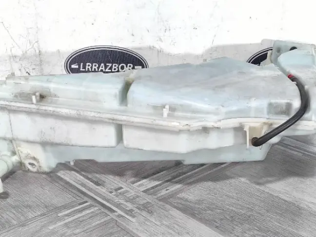 Бачок омывателя Range Rover Sport 2 L494