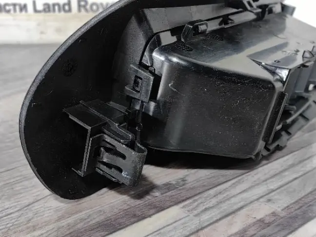 Дефлектор воздуховода Land Rover Discovery V L462