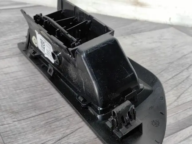 Дефлектор воздуховода Land Rover Discovery V L462