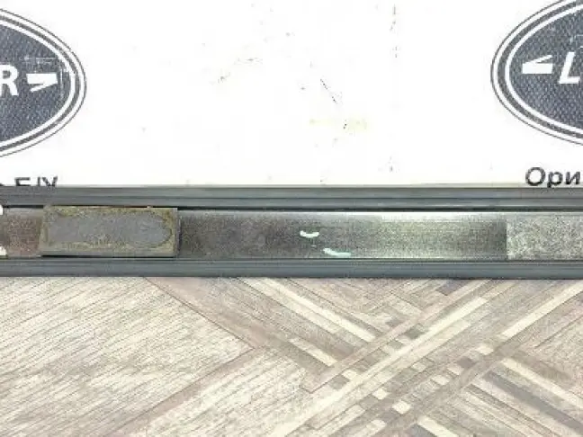 Молдинг крыши правый Range Rover Sport 2 L494